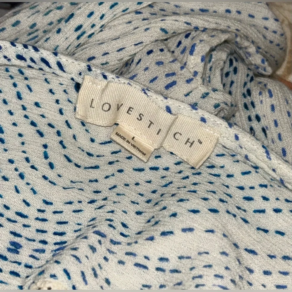 Lovestitch printed top L white blue rayon - Picture 7 of 9